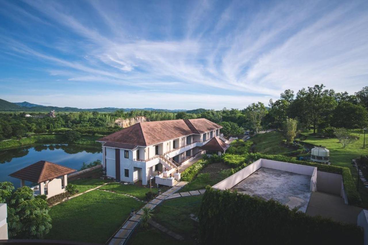 Leaves Valley Resort Nong Ya Plong Luaran gambar